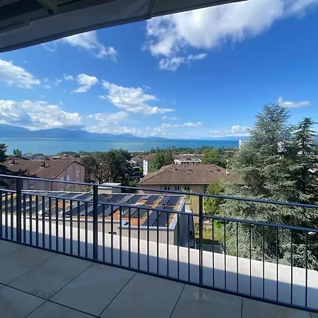 Contemporary Penthouse With Cinema And Breath-taking Lakeview アパート ローザンヌ