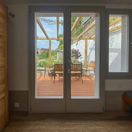 Contemporary Penthouse With Cinema And Breath-taking Lakeview Appartement