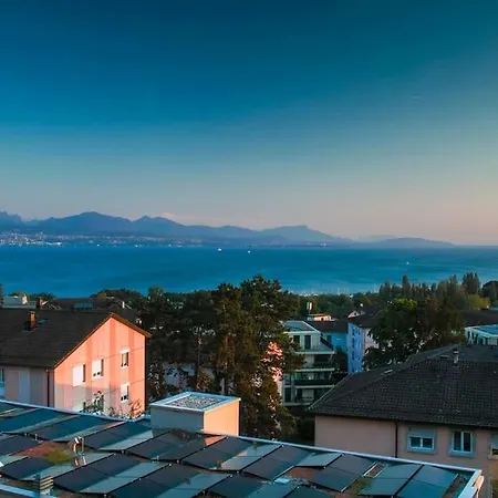 Apartment Contemporary Penthouse With Cinema And Breath-taking Lakeview *