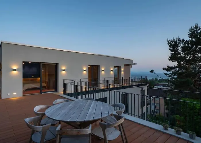 Contemporary Penthouse With Cinema And Breath-taking Lakeview Apartment Lausanne