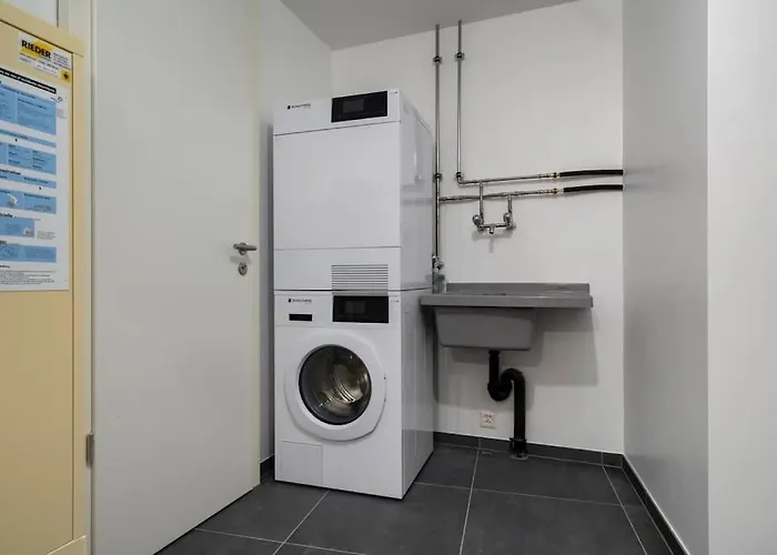 Contemporary Penthouse With Cinema And Breath-taking Lakeview