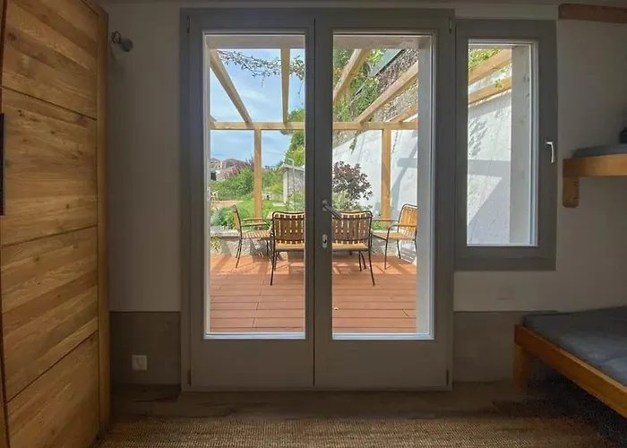 Contemporary Penthouse With Cinema And Breath-taking Lakeview Apartamento