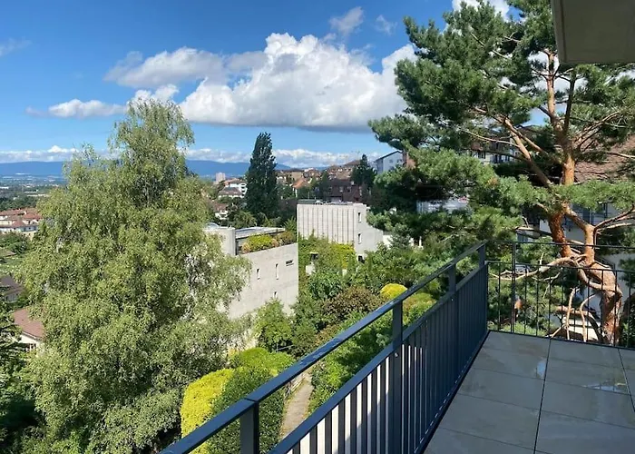 Contemporary Penthouse With Cinema And Breath-taking Lakeview