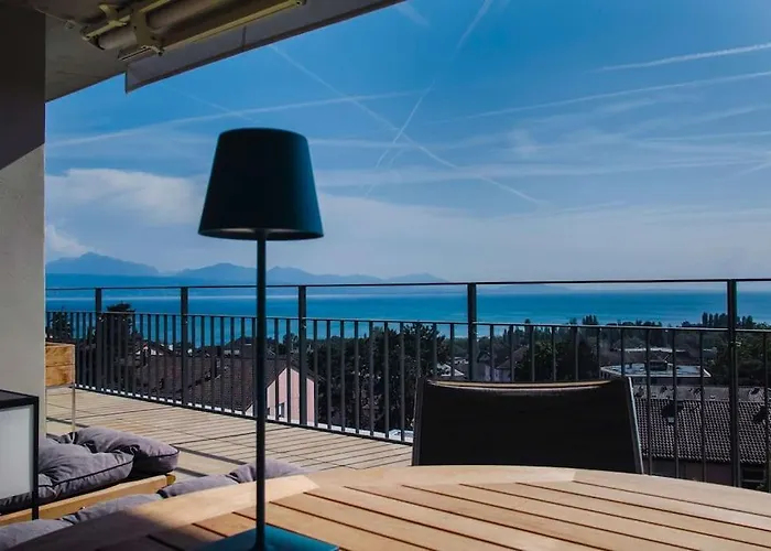 Contemporary Penthouse With Cinema And Breath-taking Lakeview Lausanne