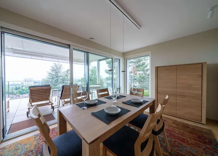 Apartment Contemporary Penthouse With Cinema And Breath-taking Lakeview *