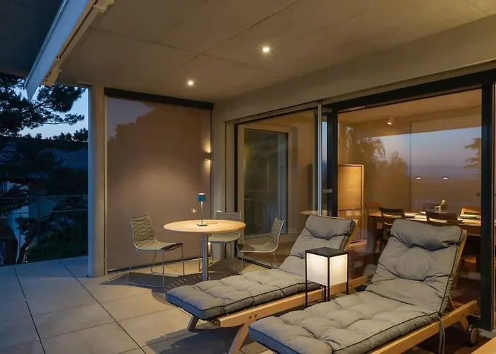 Contemporary Penthouse With Cinema And Breath-taking Lakeview *